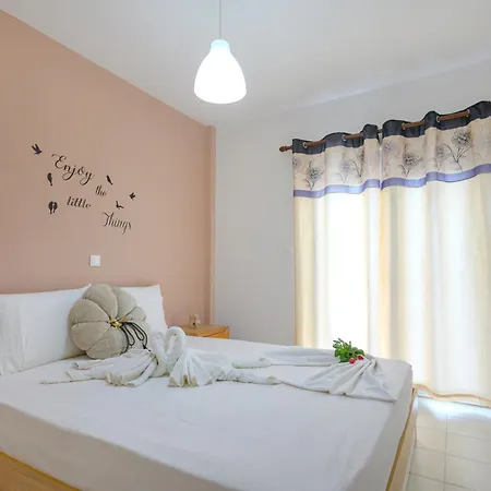 Michael's Apartment's * Nea Roda