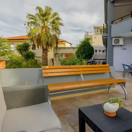 Michael's Apartment's * Nea Roda