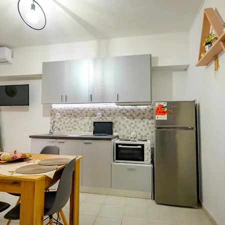 Apartment Michael's Apartment's Nea Roda