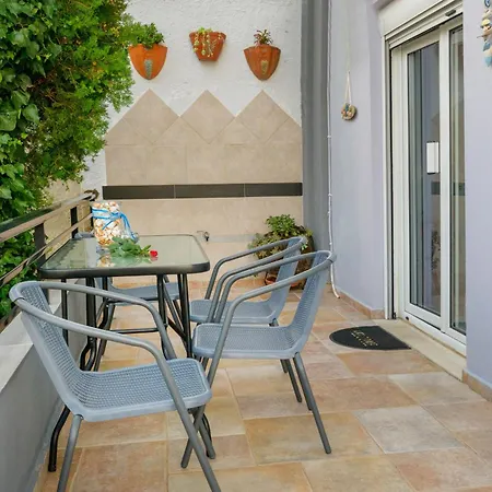 Michael's Apartment's Apartment *