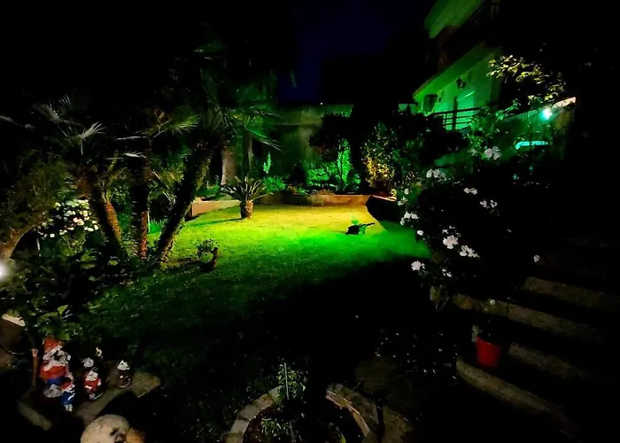 Michael's Apartment's * Nea Roda