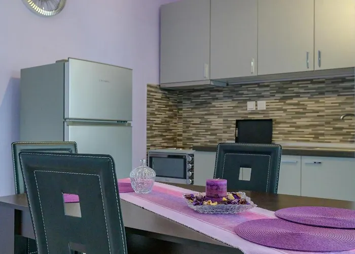 Michael's Apartment's * Nea Roda