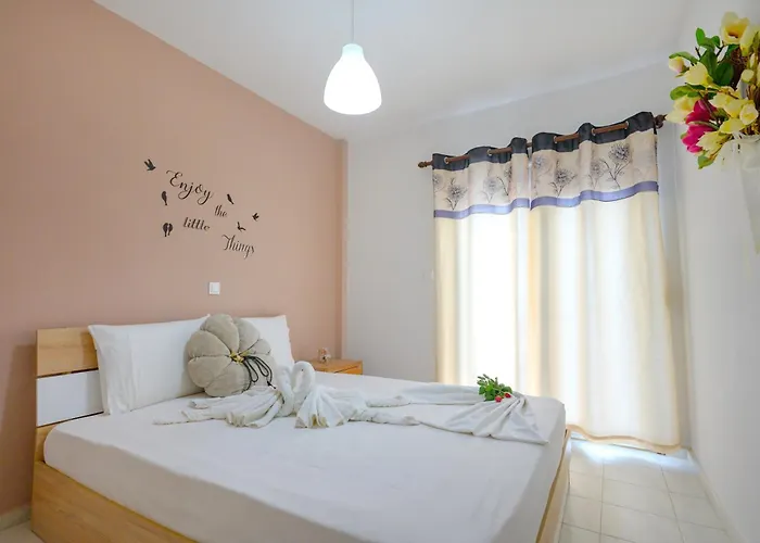 Michael's Apartment's * Nea Roda